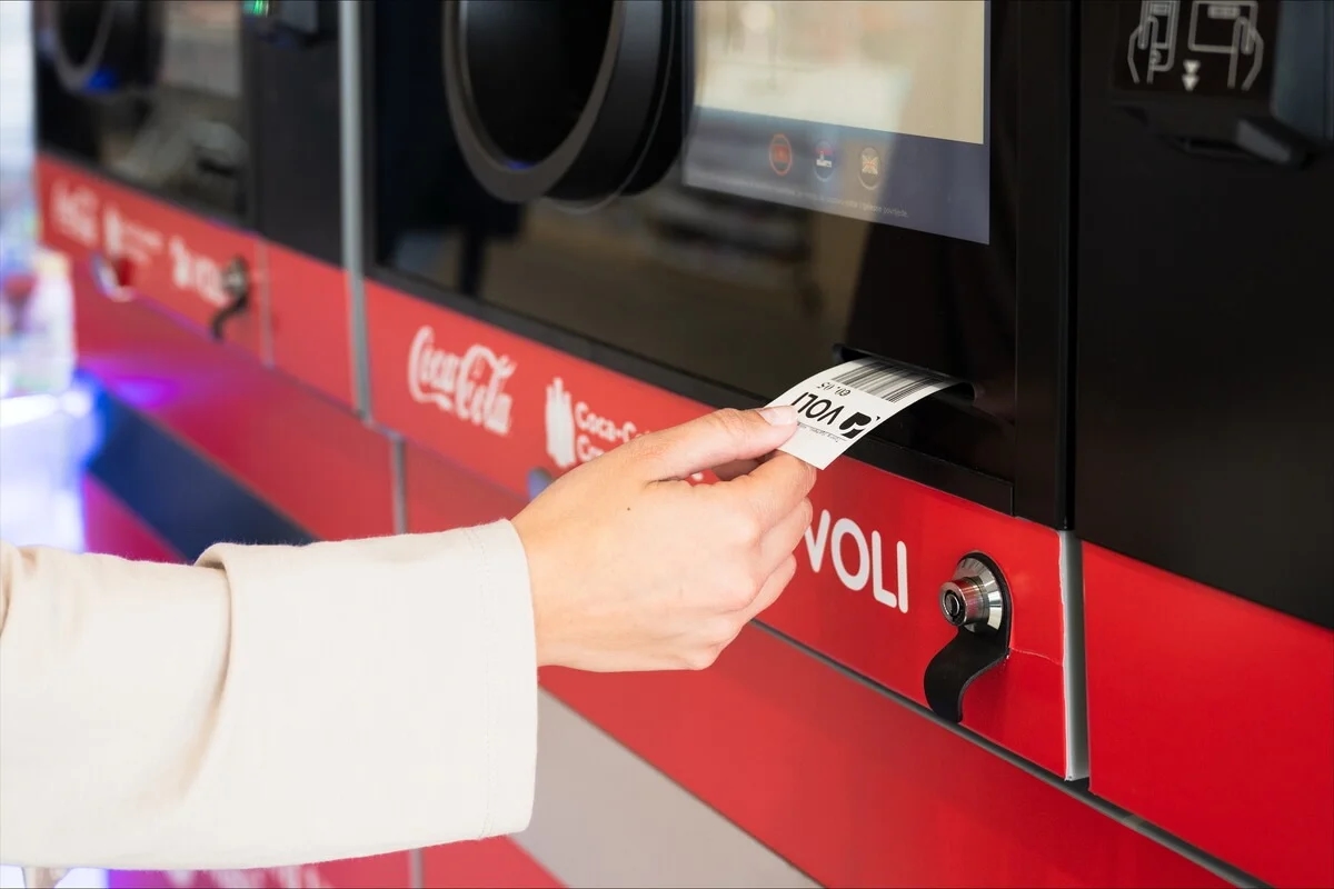 Coca-Cola i Voli uveli reciklomate u Podgorici