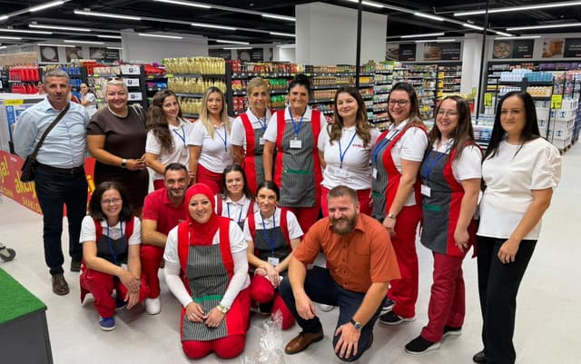 Konzum otvorio preuređenu prodavnicu u Cazinu