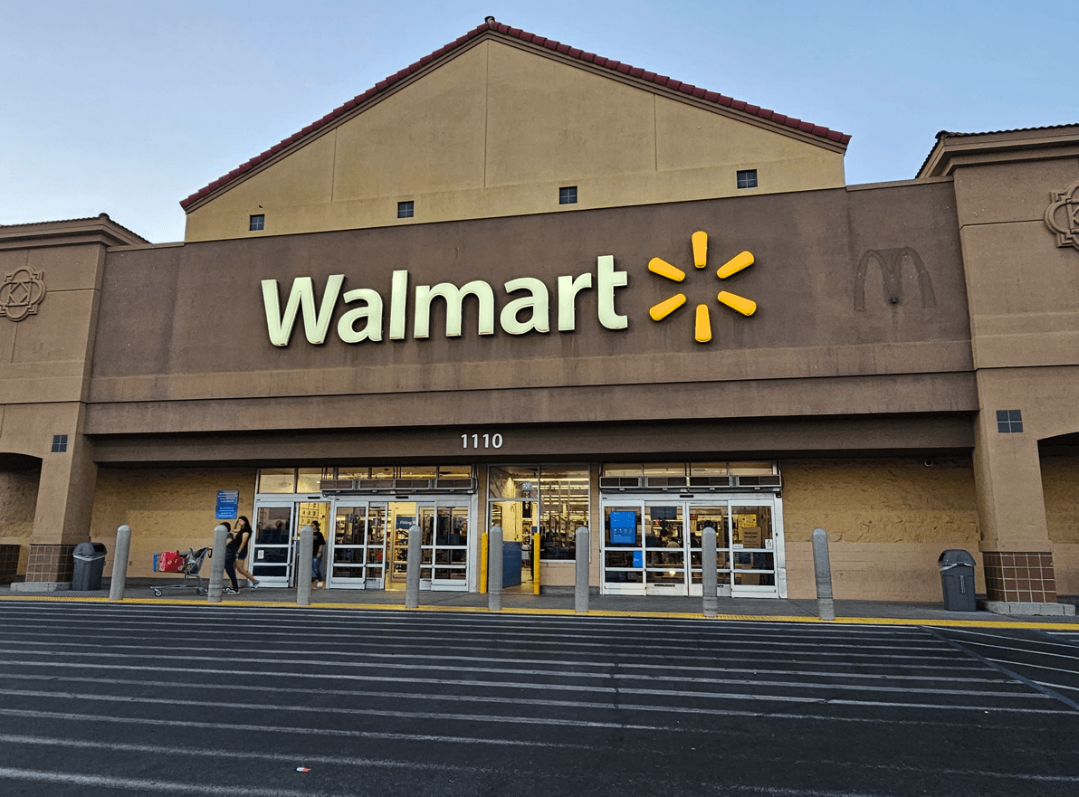 Walmart sa prihodom većim od 180 milijardi dolara u drugom kvartalu